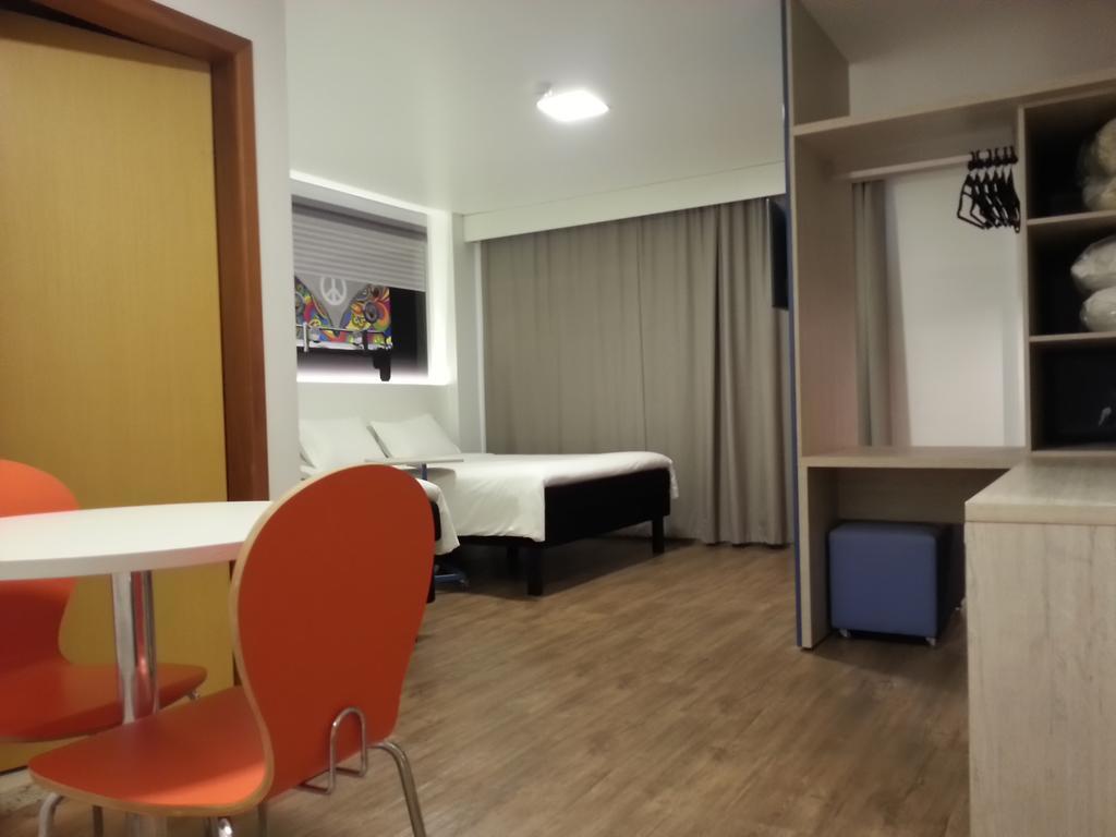 Hotel Caiua Lago Умуарама Екстериор снимка