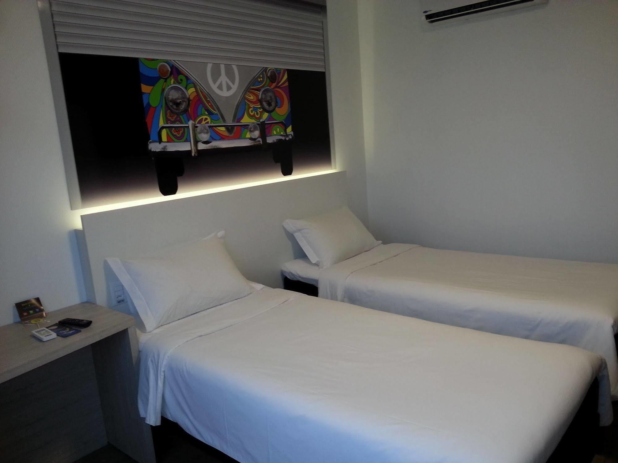 Hotel Caiua Lago Умуарама Екстериор снимка
