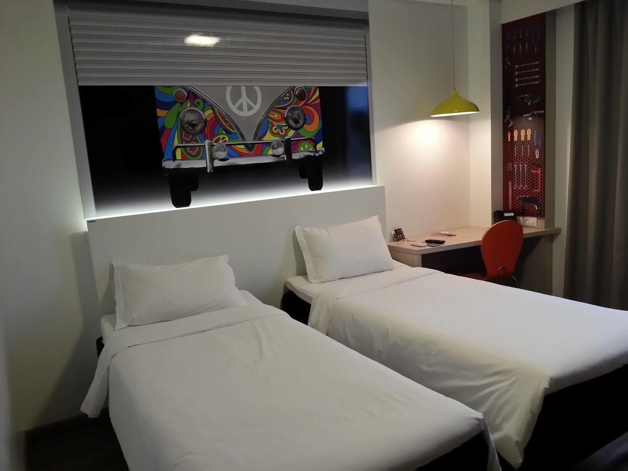 Hotel Caiua Lago Умуарама Екстериор снимка